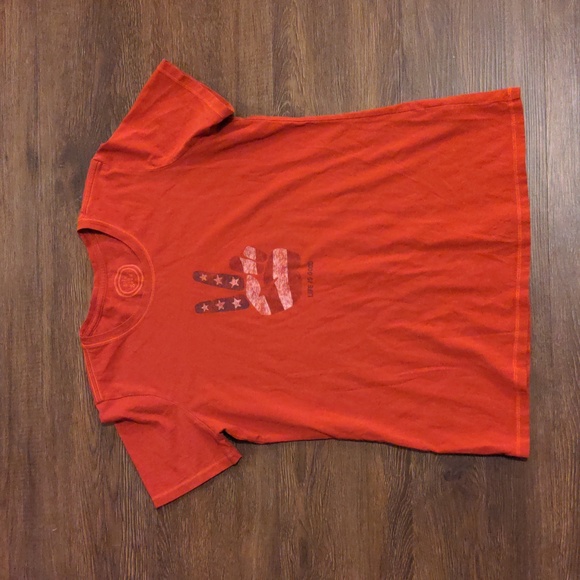 Life is Good Woman's Size Medium Peace Sign Red Short Sleeve Tee Shirt - Picture 2 of 6